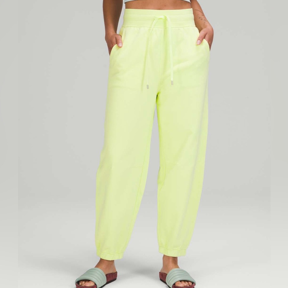 lululemon Relaxed Fit High Rise Sweatpants